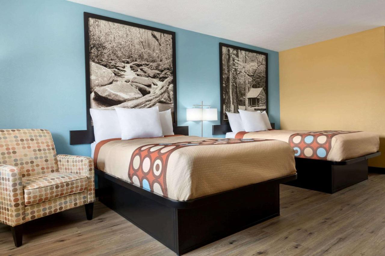 ซูเปอร์ 8 บาย วินด์แฮมไวท์ครีก/ แนชวิลล์ นอร์ทเวสต์ แอเรีย Hotel ภายนอก รูปภาพ