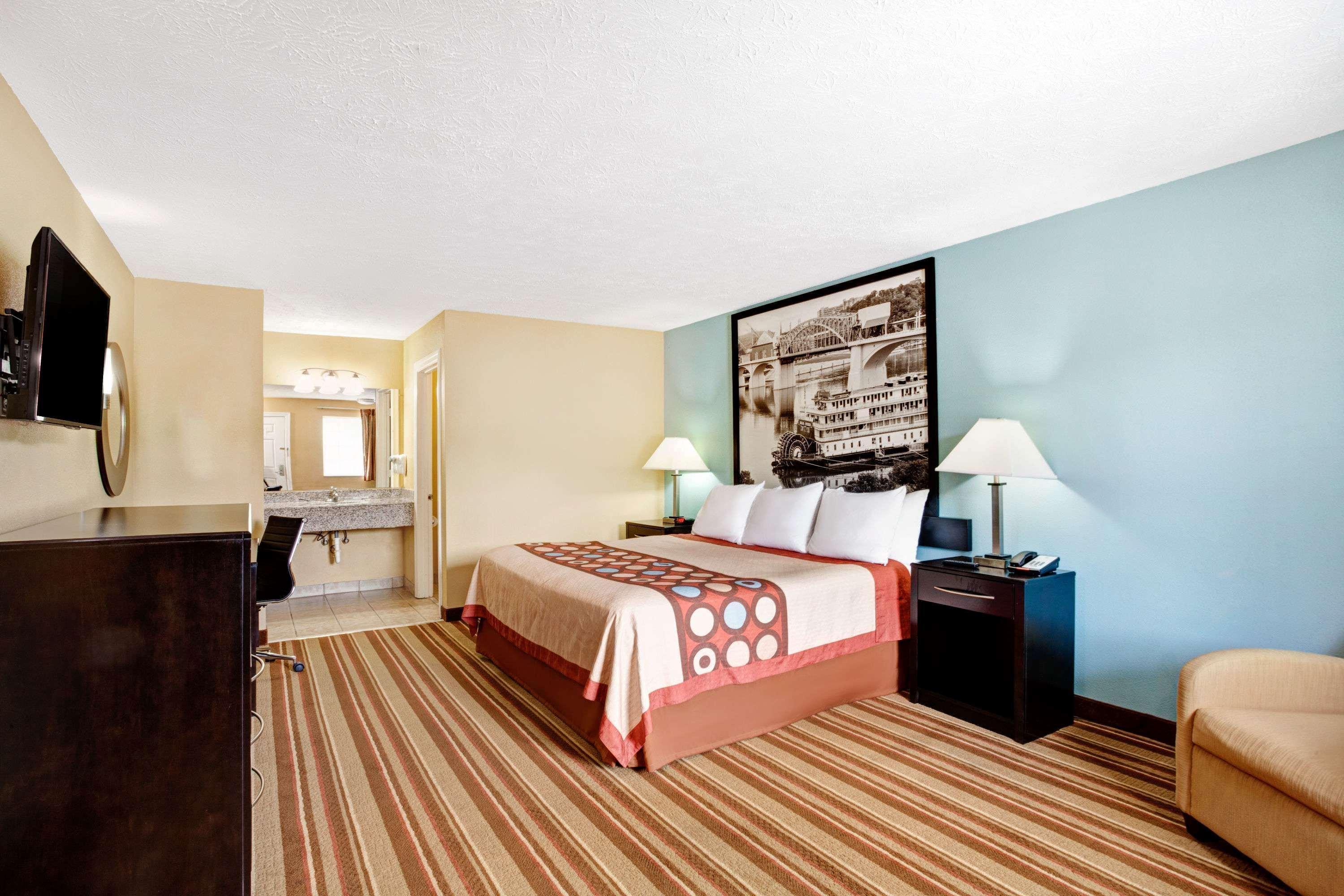 ซูเปอร์ 8 บาย วินด์แฮมไวท์ครีก/ แนชวิลล์ นอร์ทเวสต์ แอเรีย Hotel ภายนอก รูปภาพ