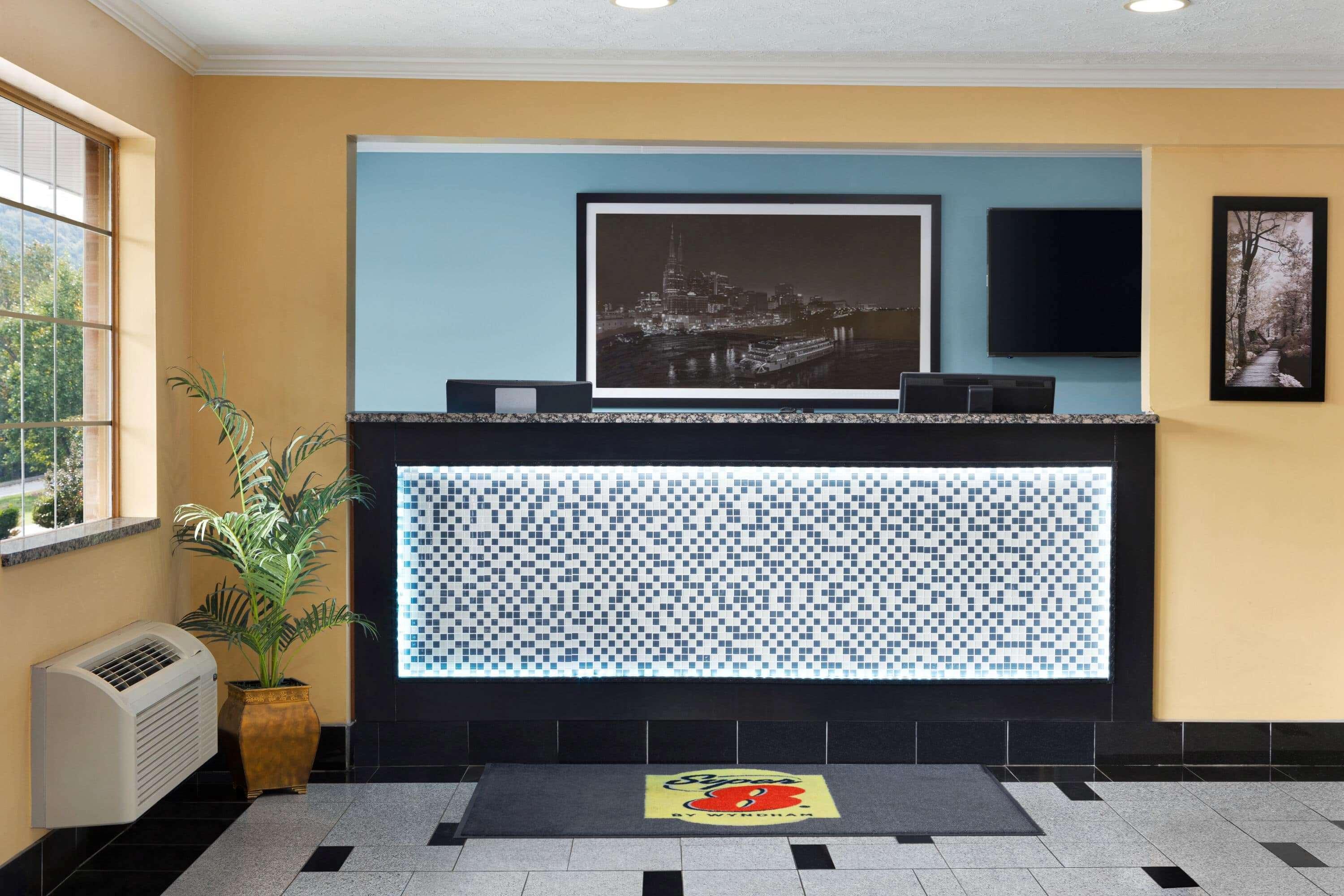 ซูเปอร์ 8 บาย วินด์แฮมไวท์ครีก/ แนชวิลล์ นอร์ทเวสต์ แอเรีย Hotel ภายนอก รูปภาพ